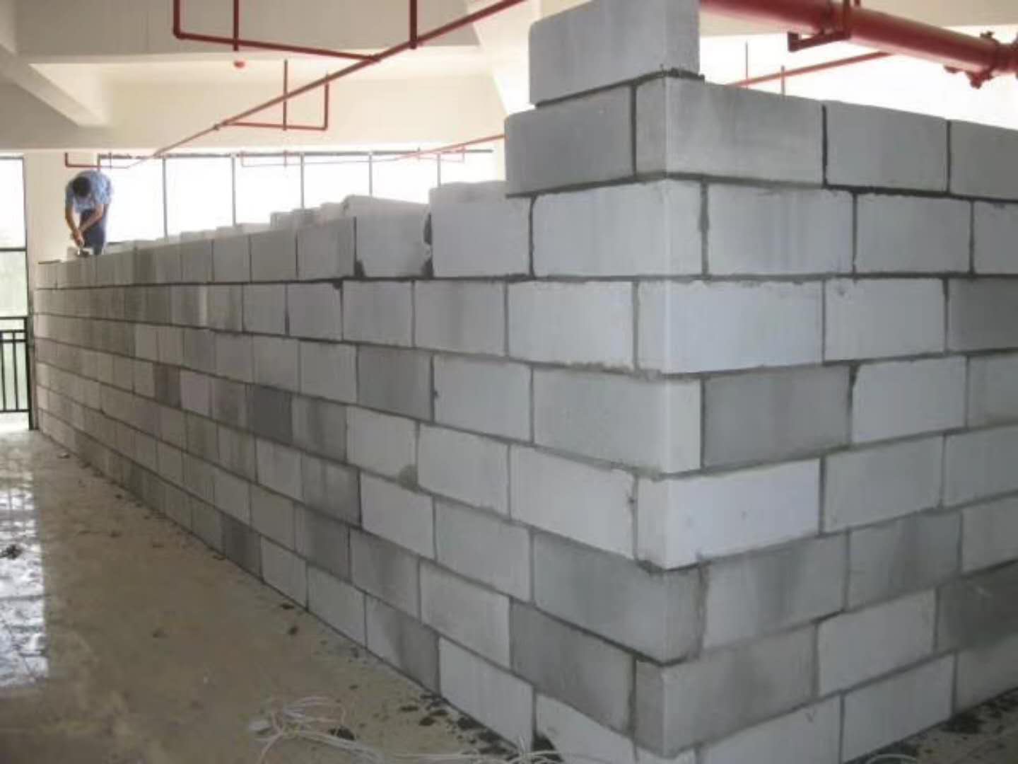 清新蒸压加气混凝土砌块承重墙静力和抗震性能的研究